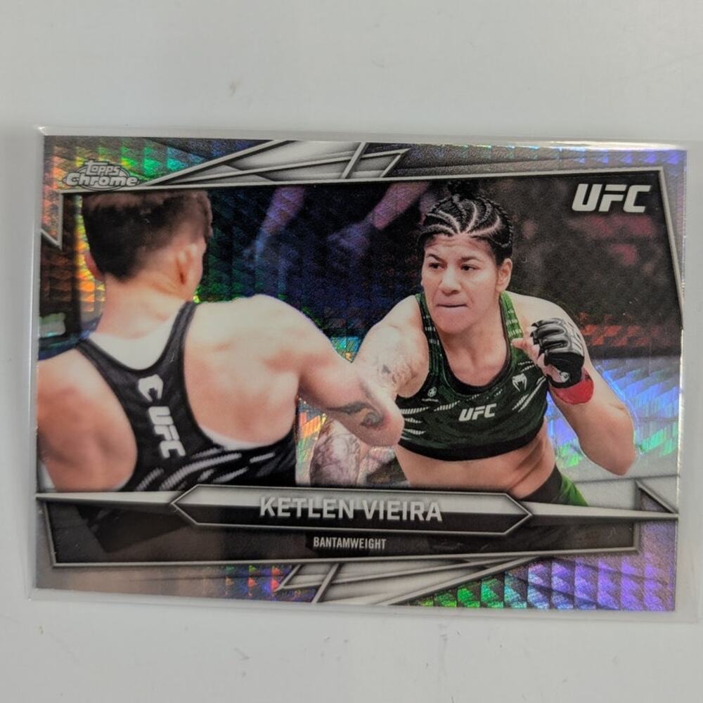 2026 Topps Chrome UFC Ketlen Vieira #198 Prism Refractor Parallel Hobby